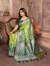 Graceful Kochi Silk Perrot Color Saree