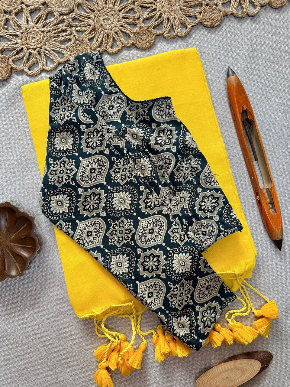 Elegant Khadi Cotton Saree with Stretchable Ajrak Print Blouse