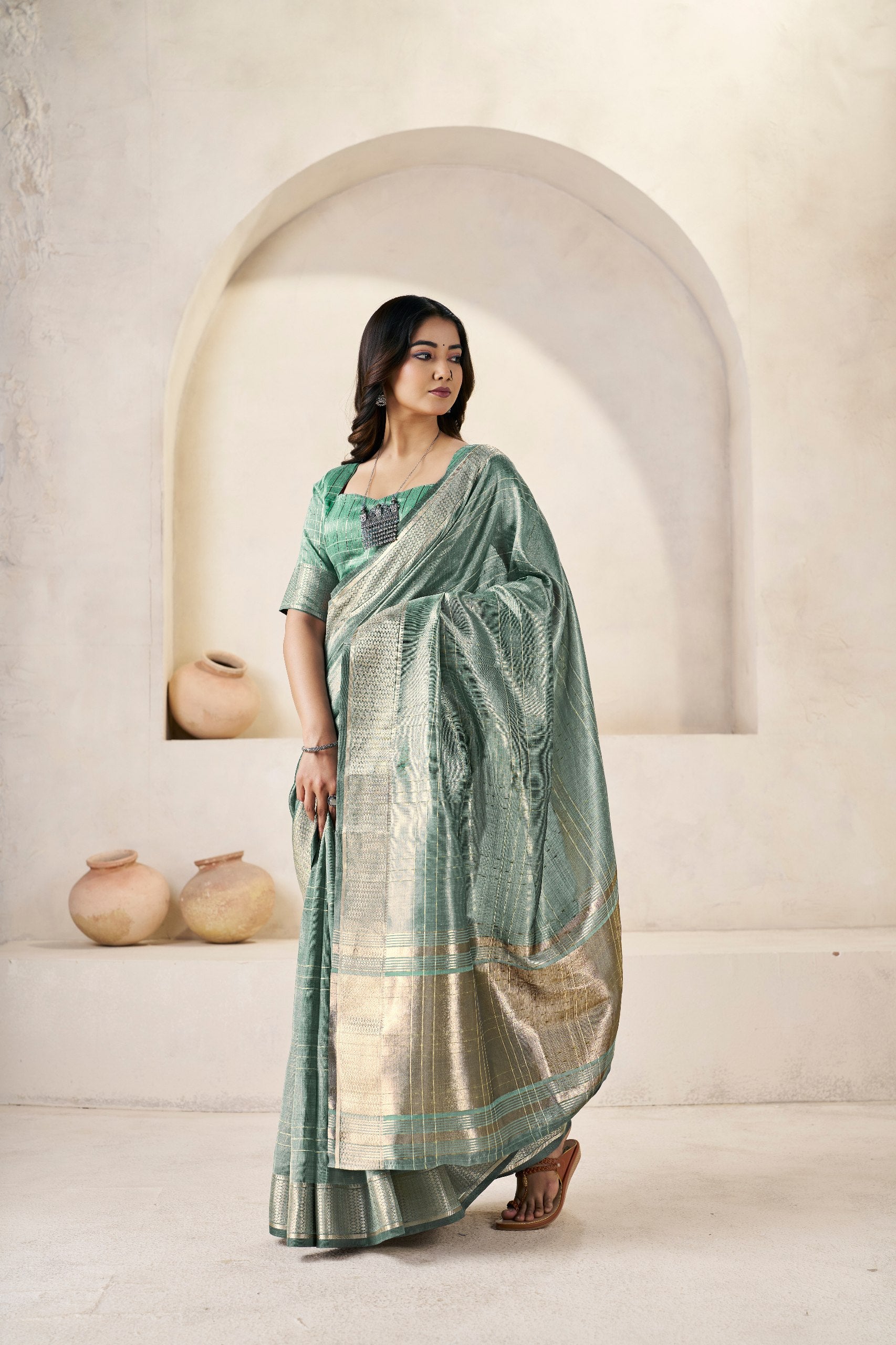 Designer Gold Zari With Soft Linen Cotton Silk Saree