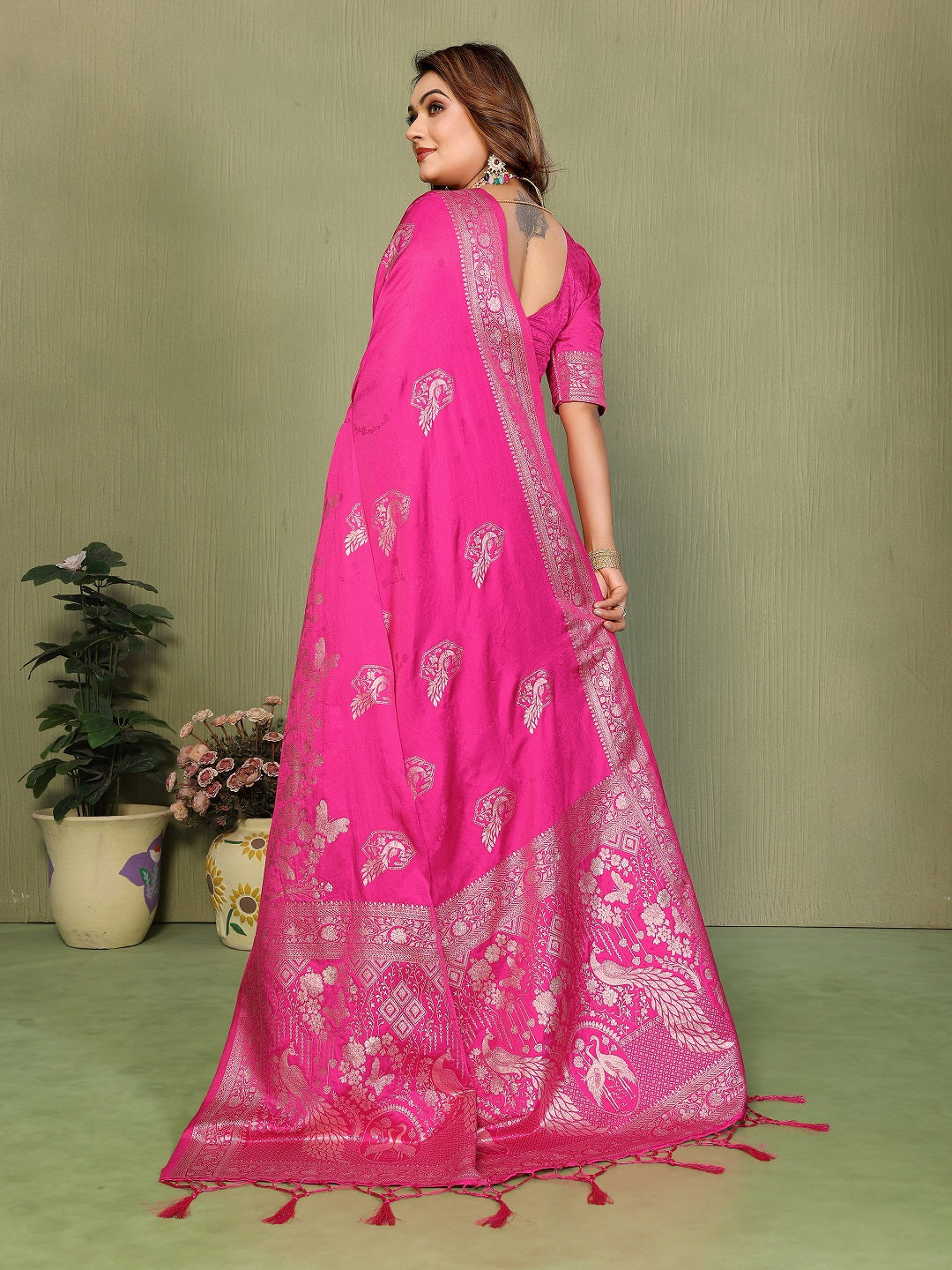 Zari Butta and Contrast Border Handloom Satin Silk Saree
