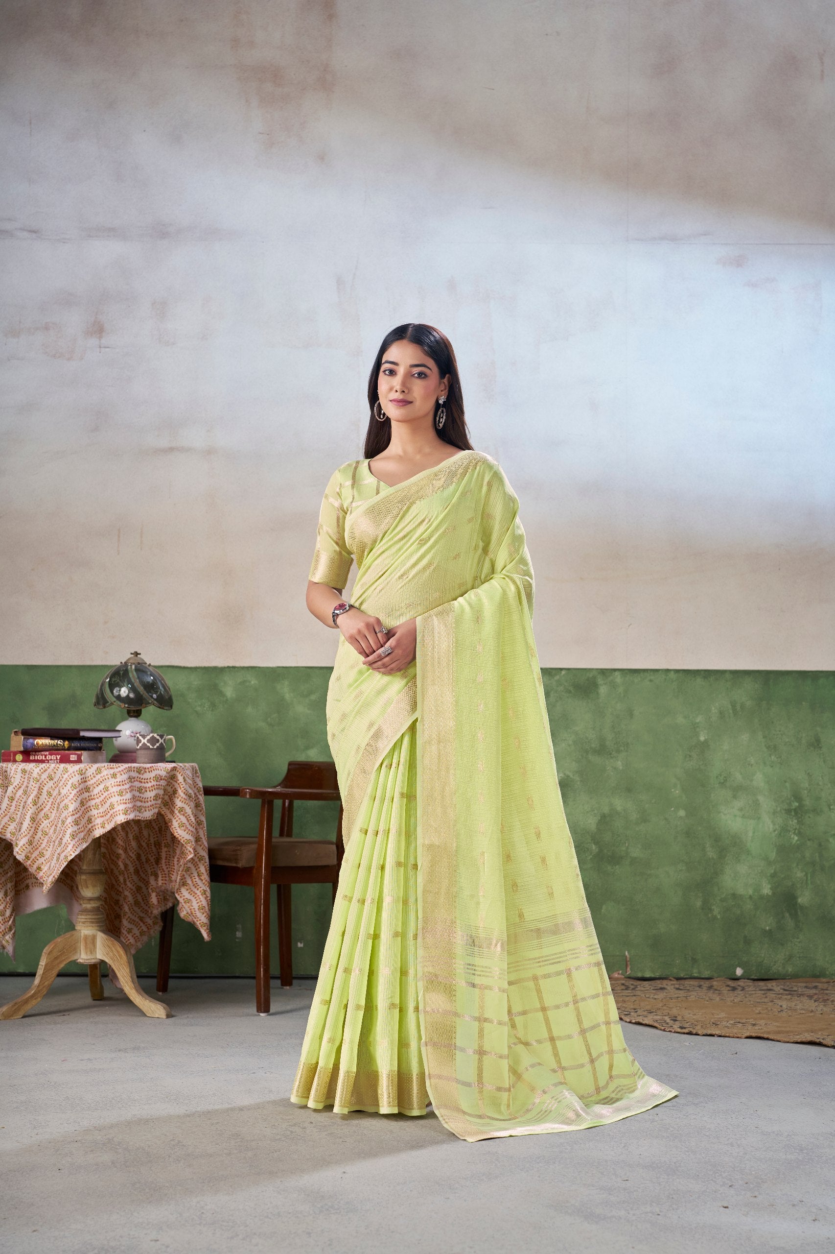 Party Wear Gold Zari Soft Linen Cotton Silk Saree Secondary image