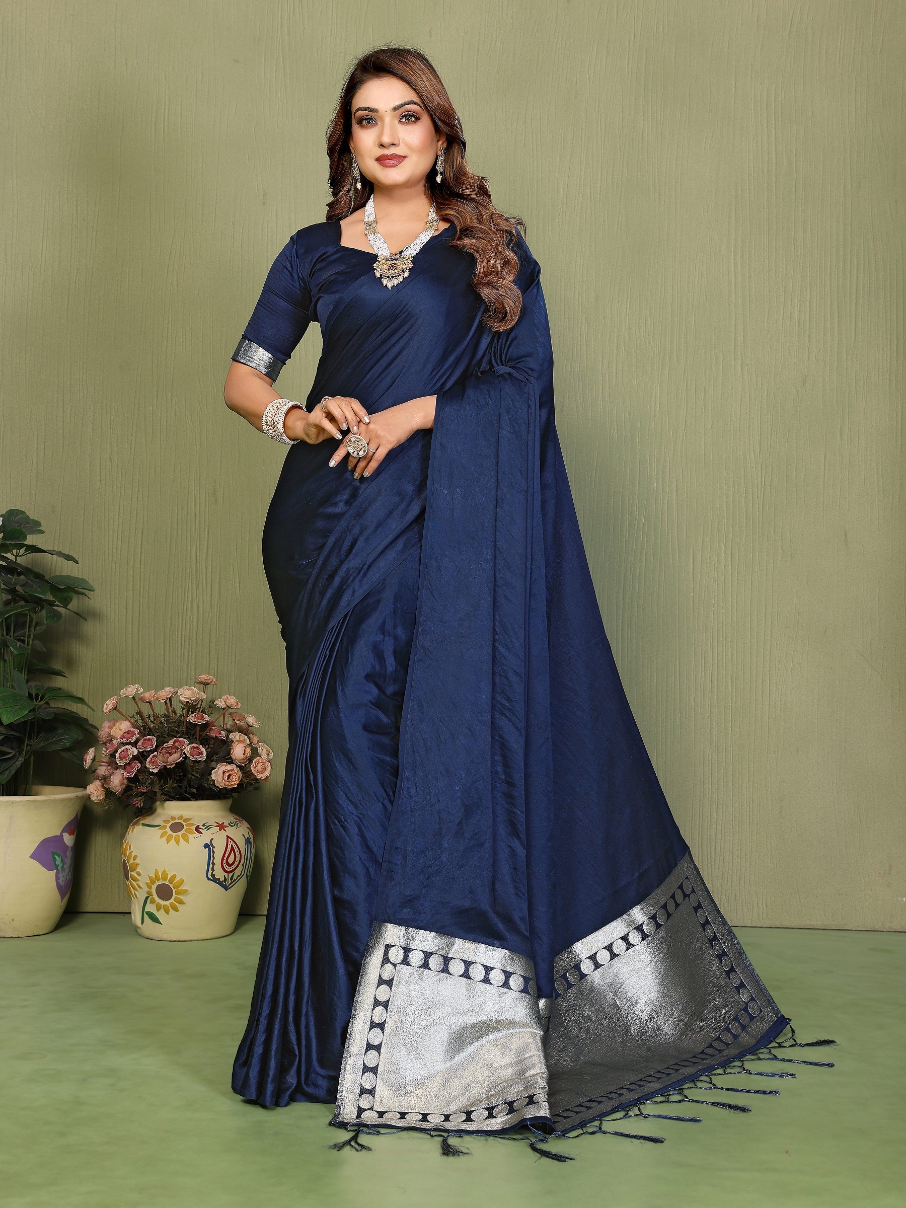 Lagadi Patta Soft Satin Silk Gala Pallu Saree Secondary image