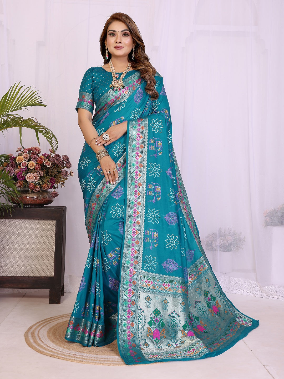 Dola Silk Bandhej Khadi Print Saree with Kanchi Border Secondary image