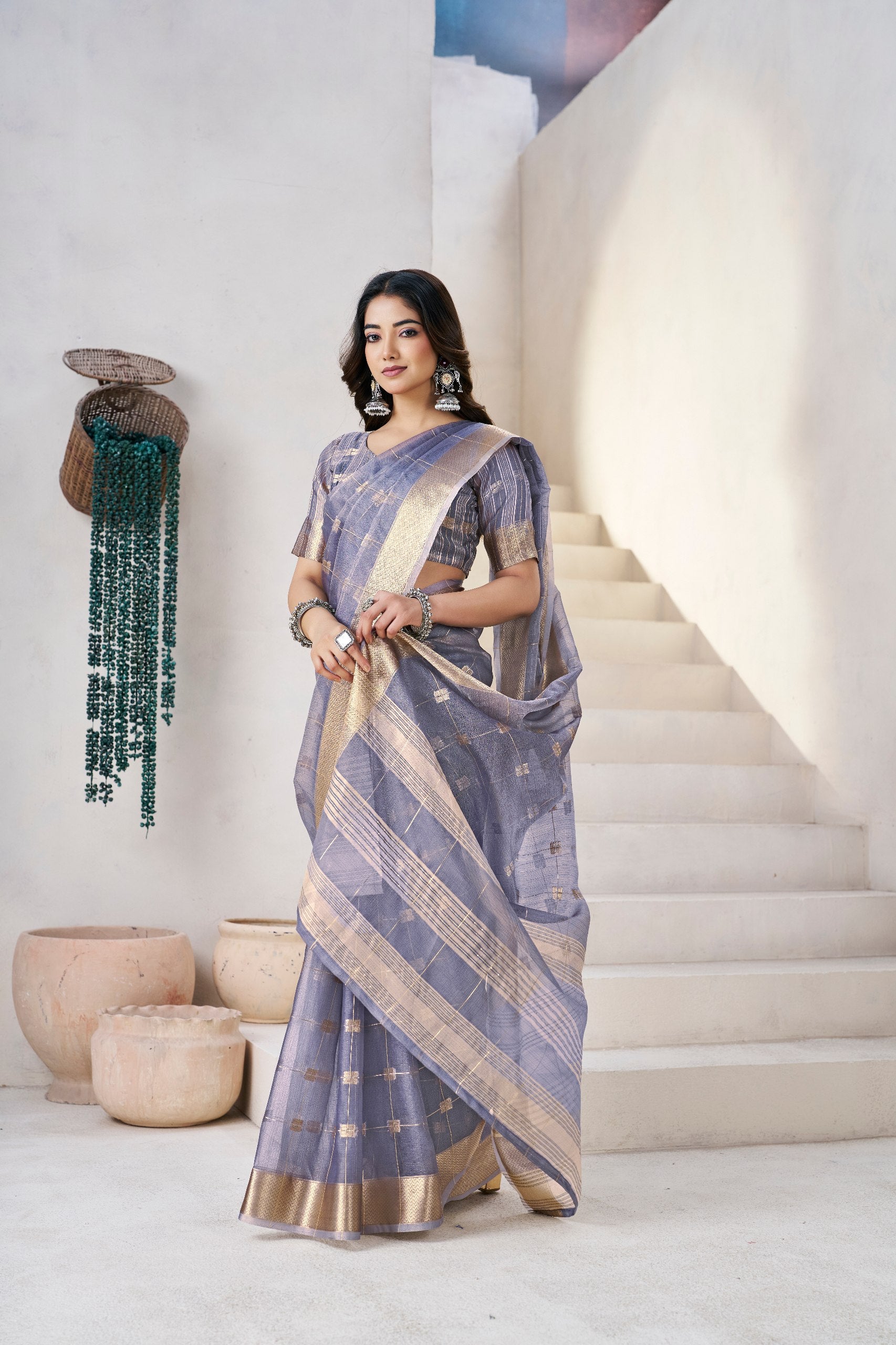 Soft Linen Cotton Silk Saree with Gold Zari Weaving