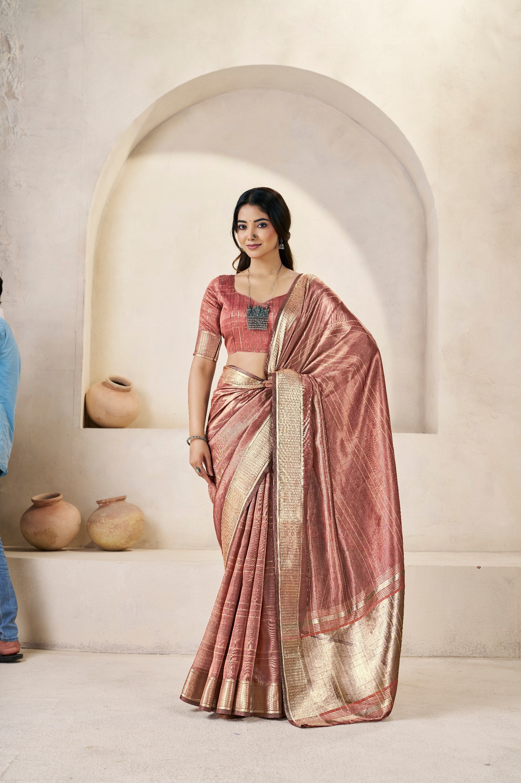 Designer Gold Zari With Soft Linen Cotton Silk Saree