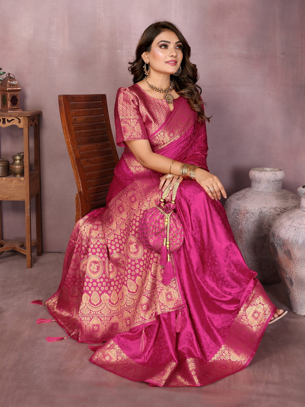 Gala Pallu Hand Dyed Satin Silk Saree
