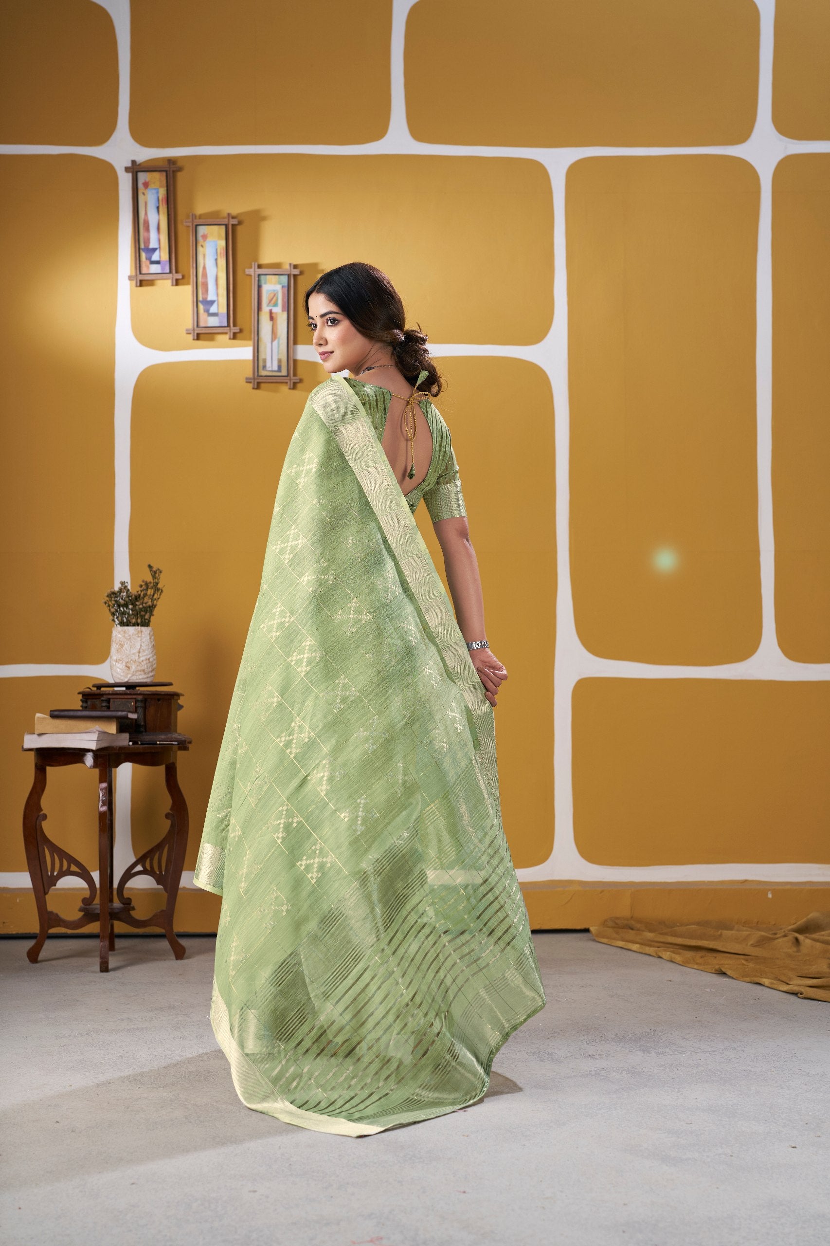 Premium Linen Cotton Silk Saree with Gold Zari Design