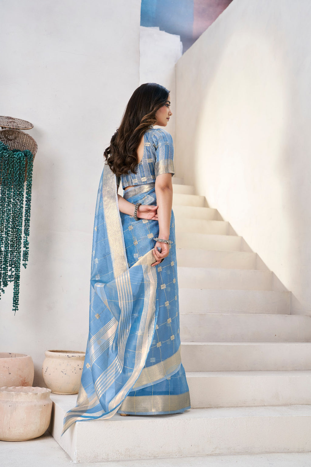 Soft Linen Cotton Silk Saree with Gold Zari Weaving