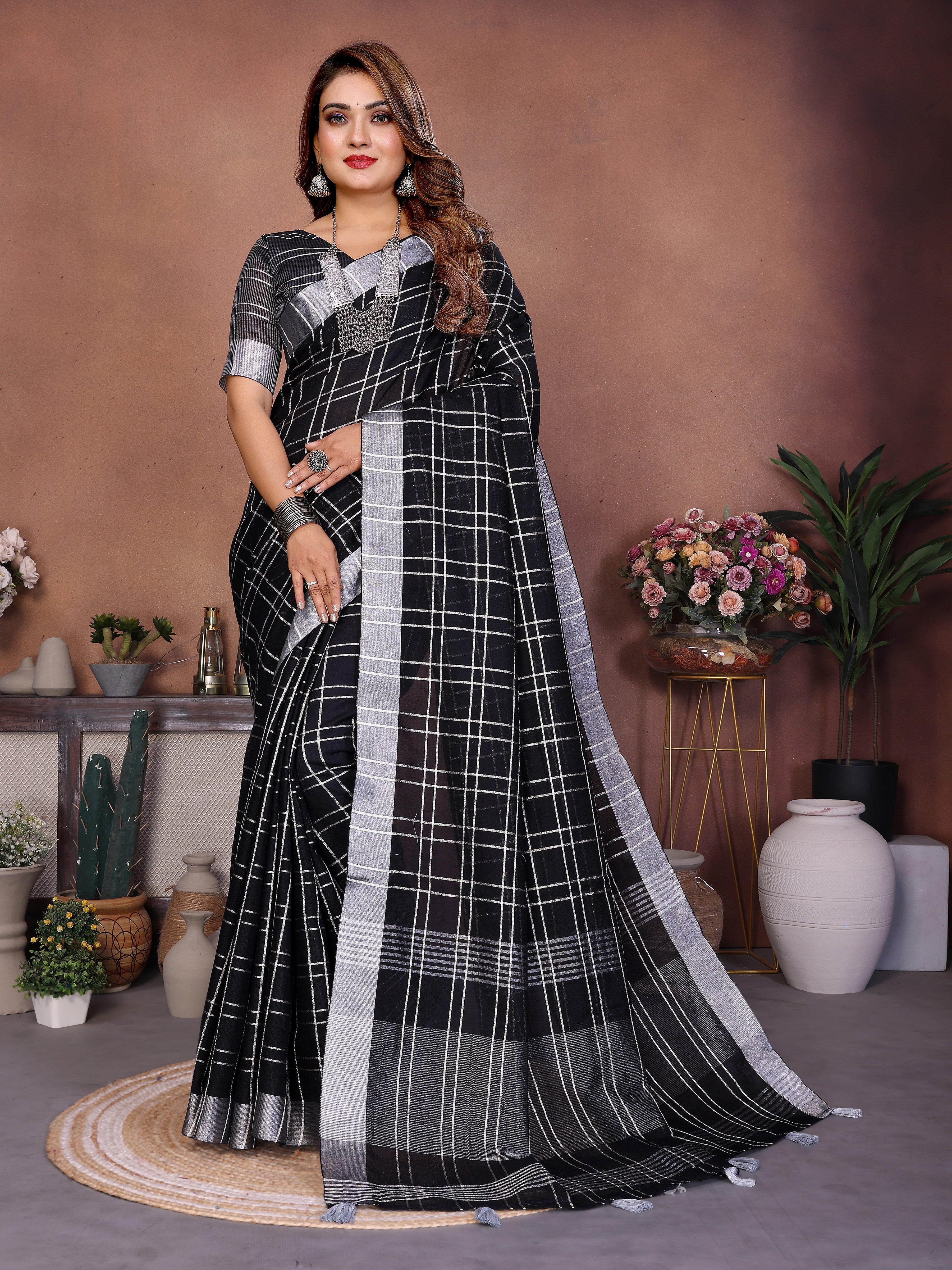 Linen Chex Weaving Saree with Jari Pallu