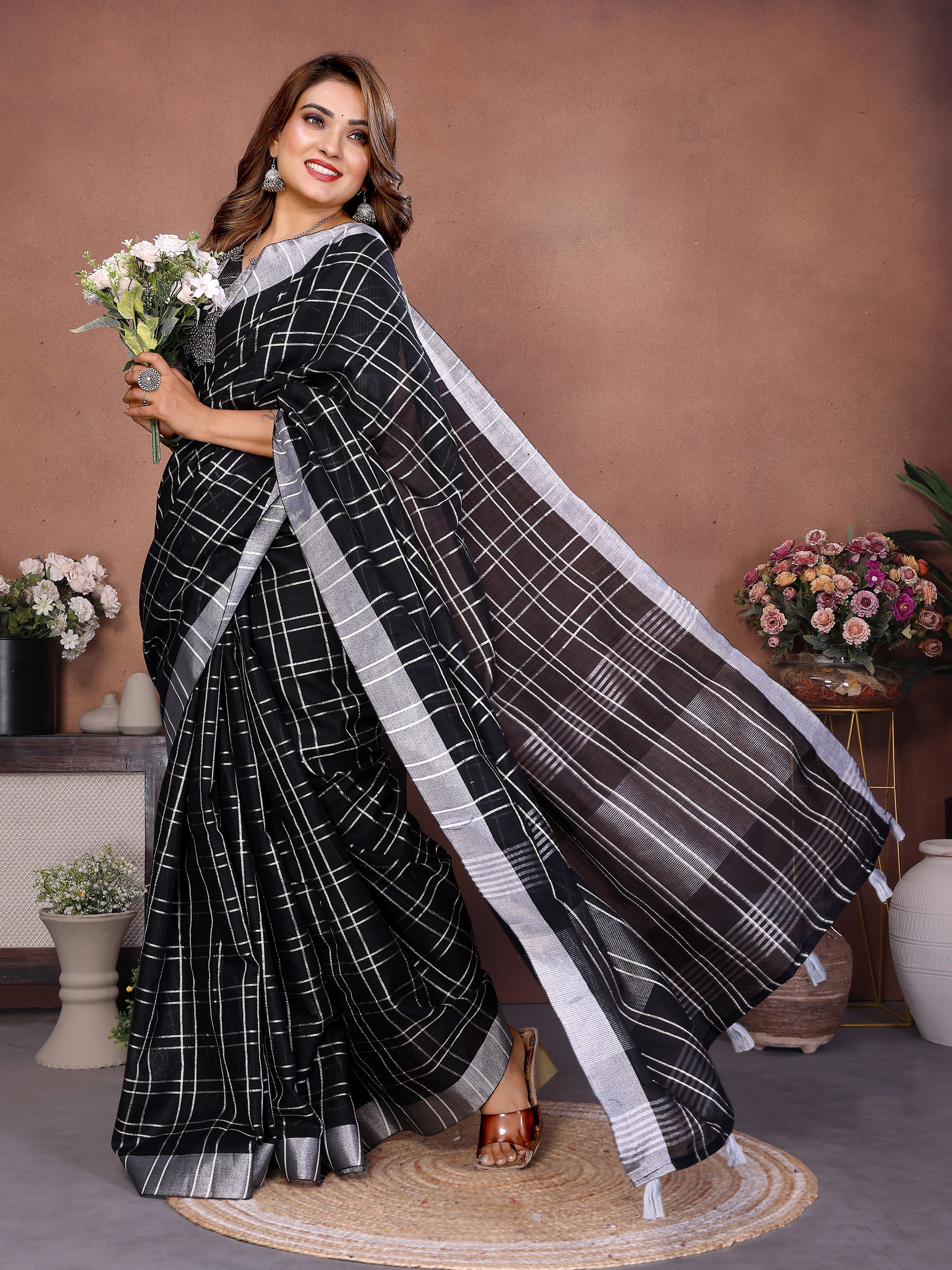 Linen Chex Weaving Saree with Jari Pallu