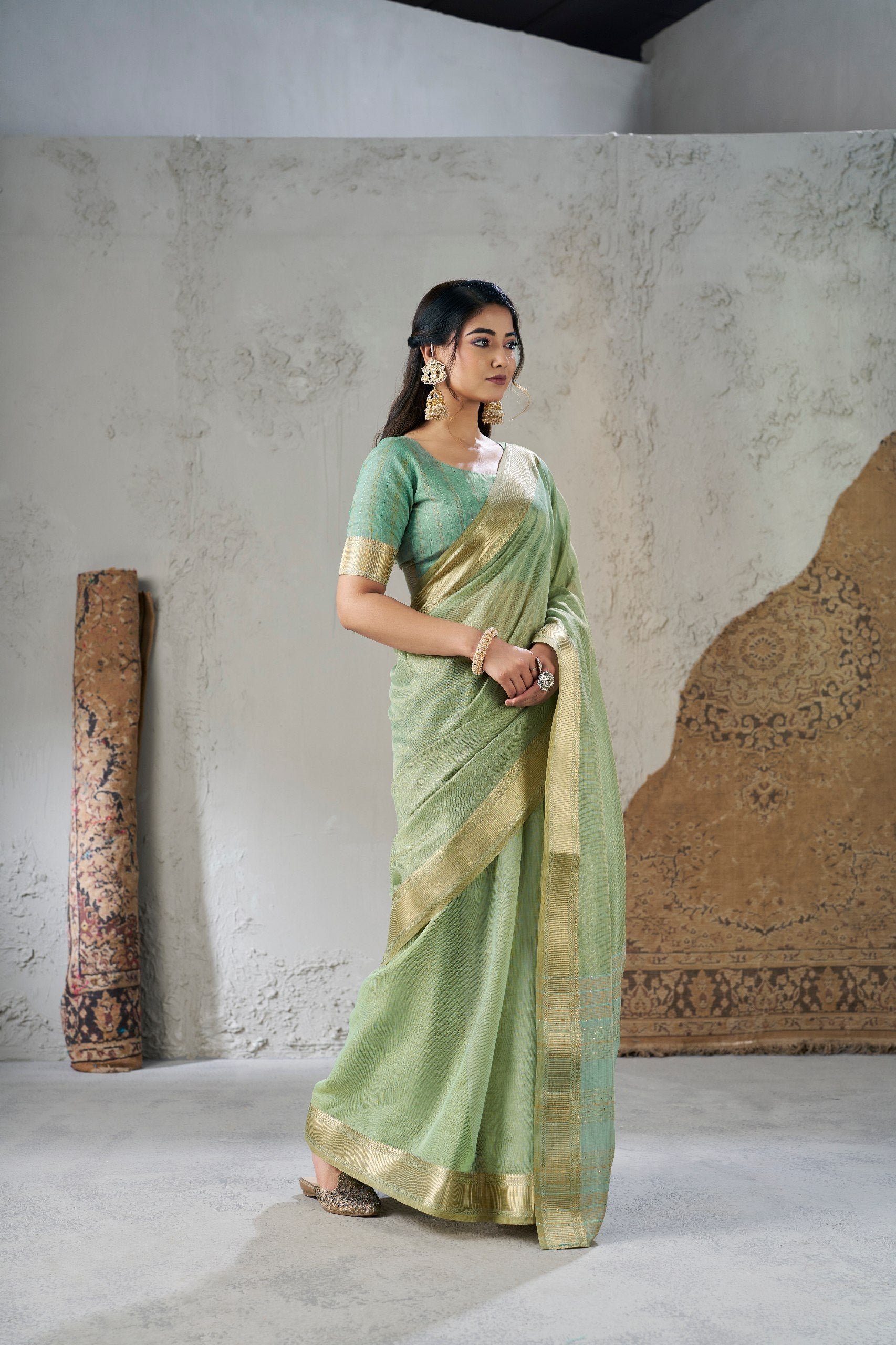 Rich Gold Zari Weaving Soft Linen Cotton Silk Saree