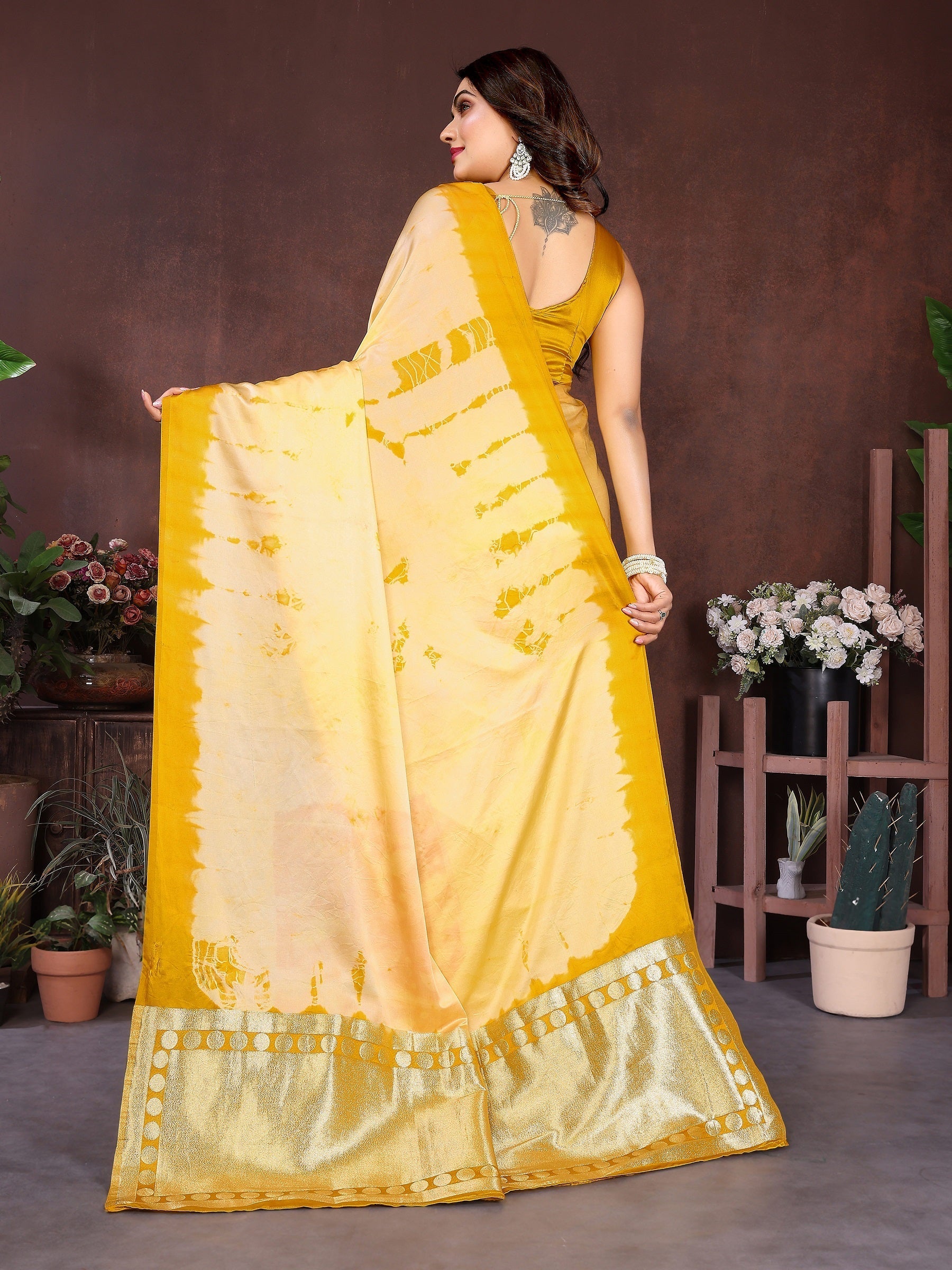 Lagdi Patta Pallu Soft Satin Silk Sibori Saree