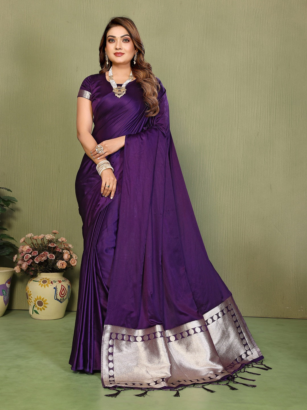 Lagadi Patta Soft Satin Silk Gala Pallu Saree