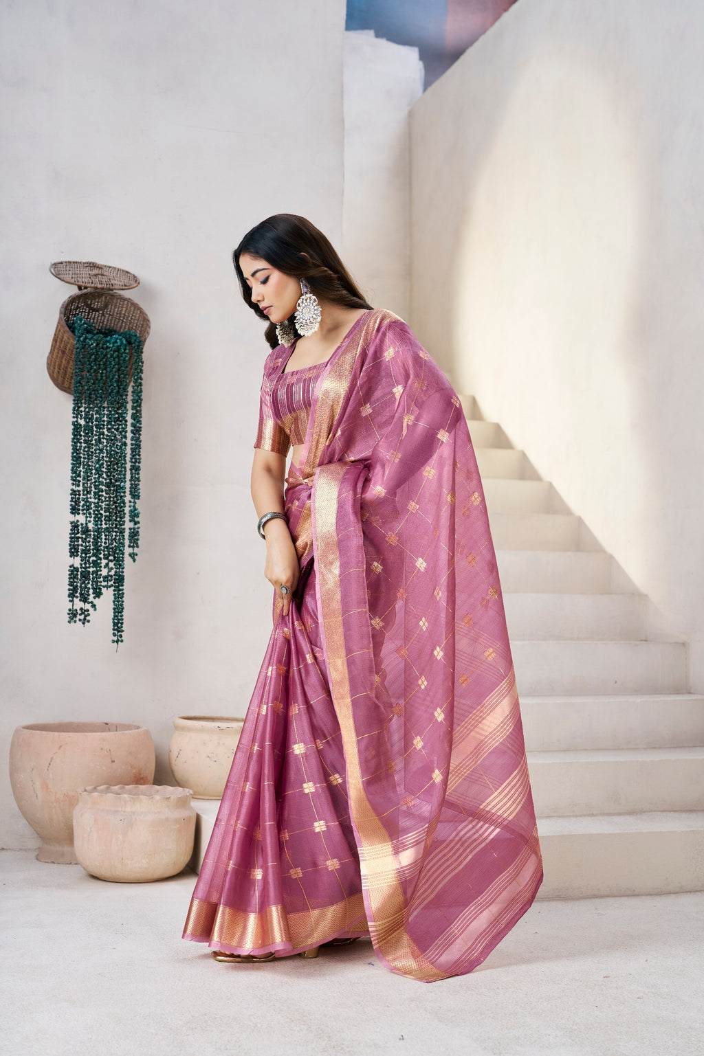 Soft Linen Cotton Silk Saree with Gold Zari Weaving