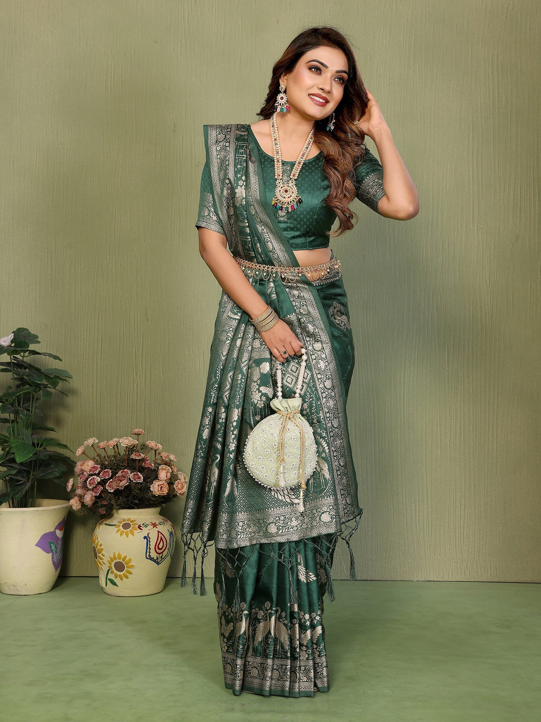 Zari Butta and Contrast Border Handloom Satin Silk Saree