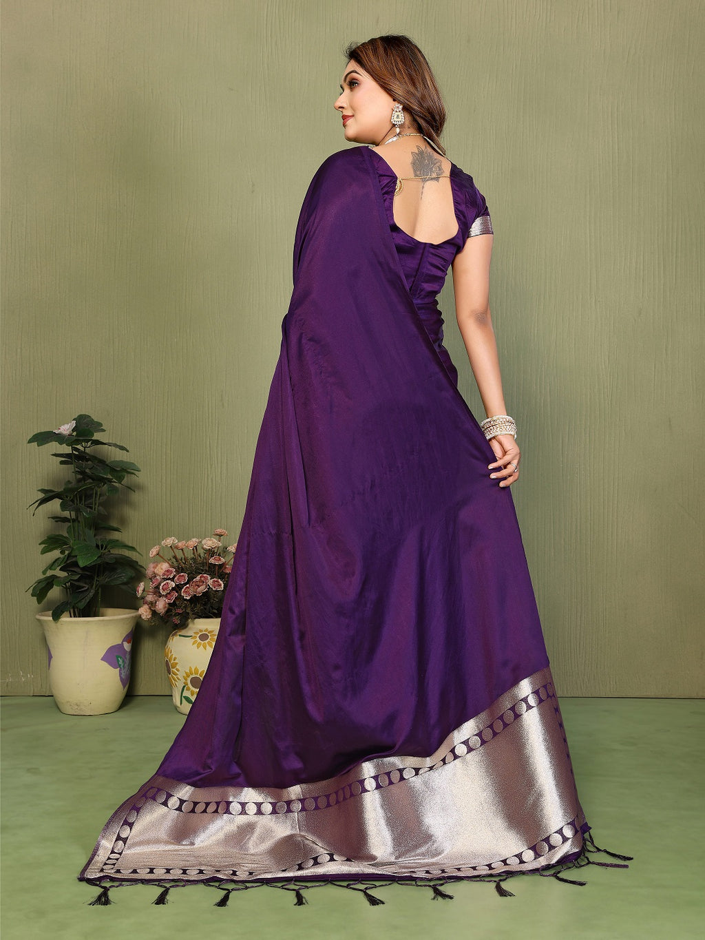 Lagadi Patta Soft Satin Silk Gala Pallu Saree
