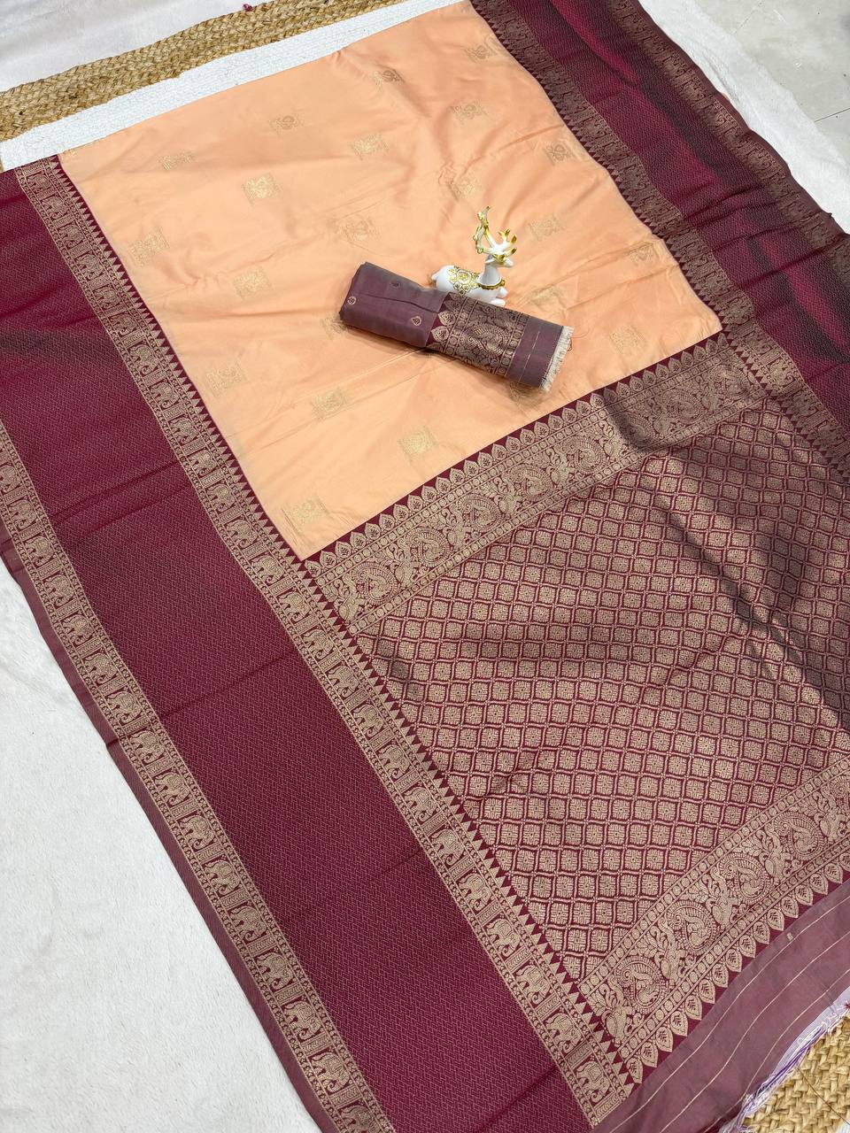 Soft Silk Kanjivaram Saree with Copper Zari Weaving