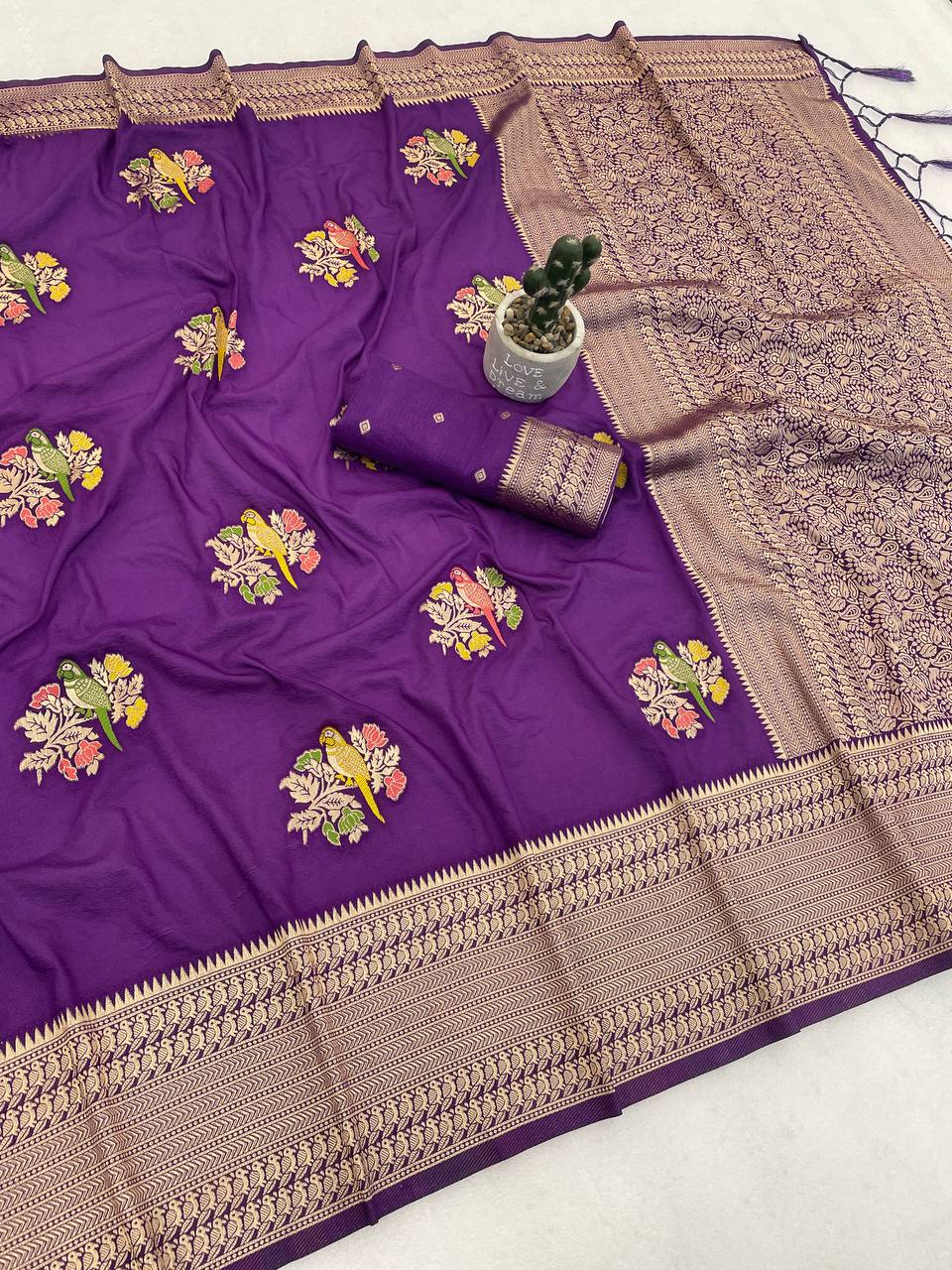Perot Design Nylon Kadi Crepe Georgette Saree
