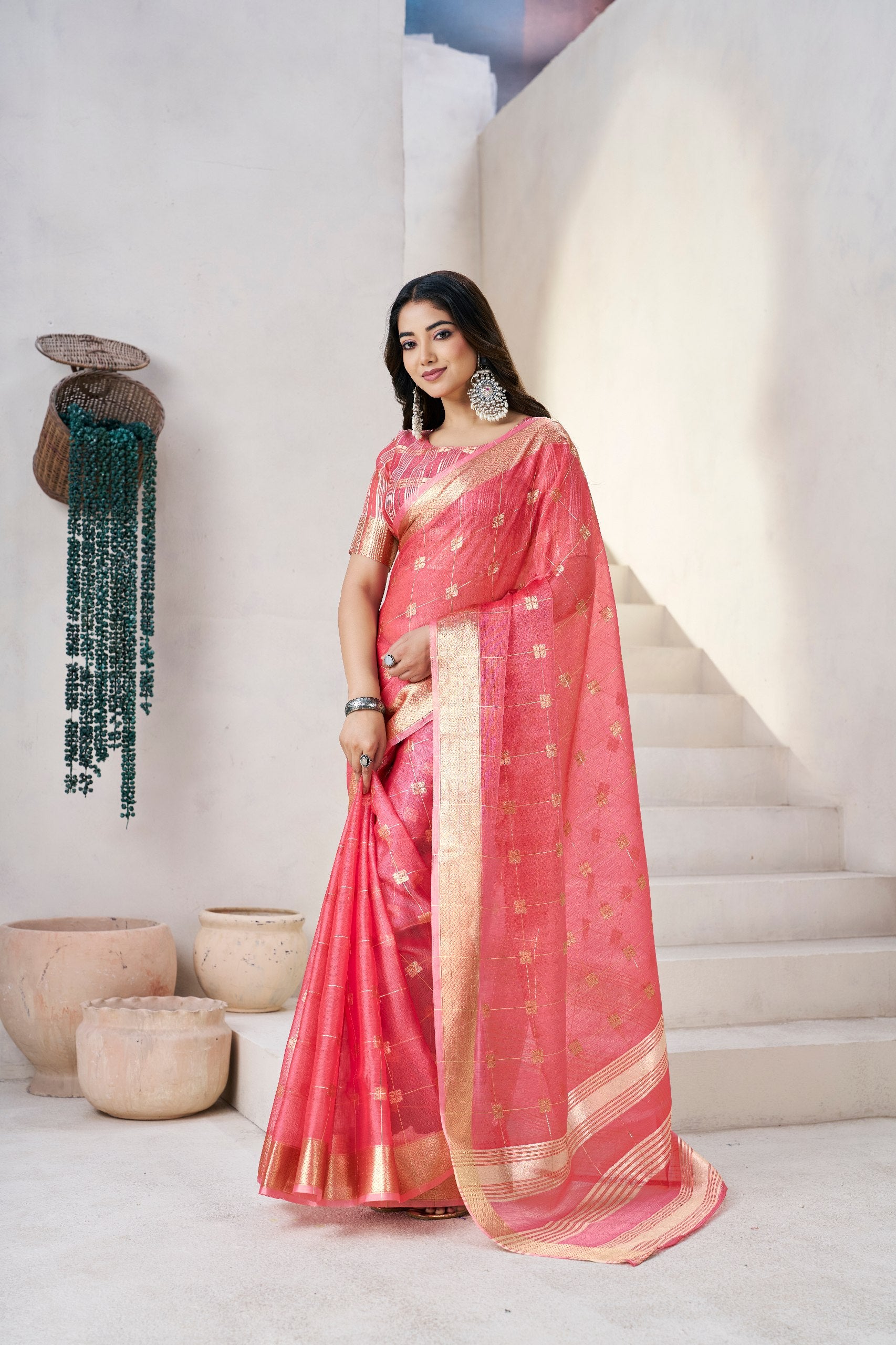 Soft Linen Cotton Silk Saree with Gold Zari Weaving