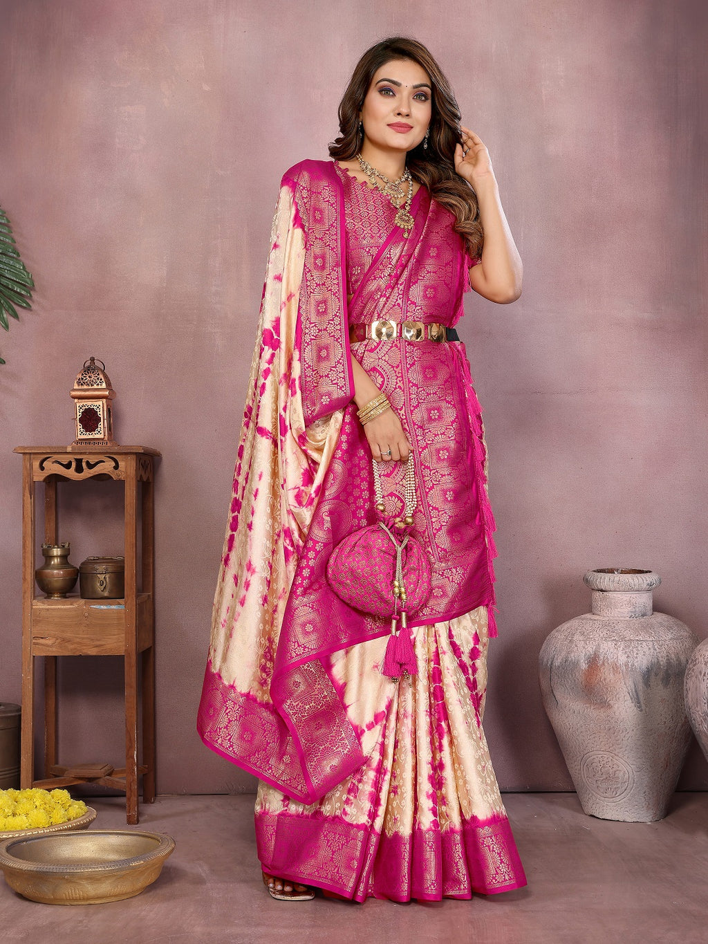Broad Zari Weaving Border Sibori Design Saree