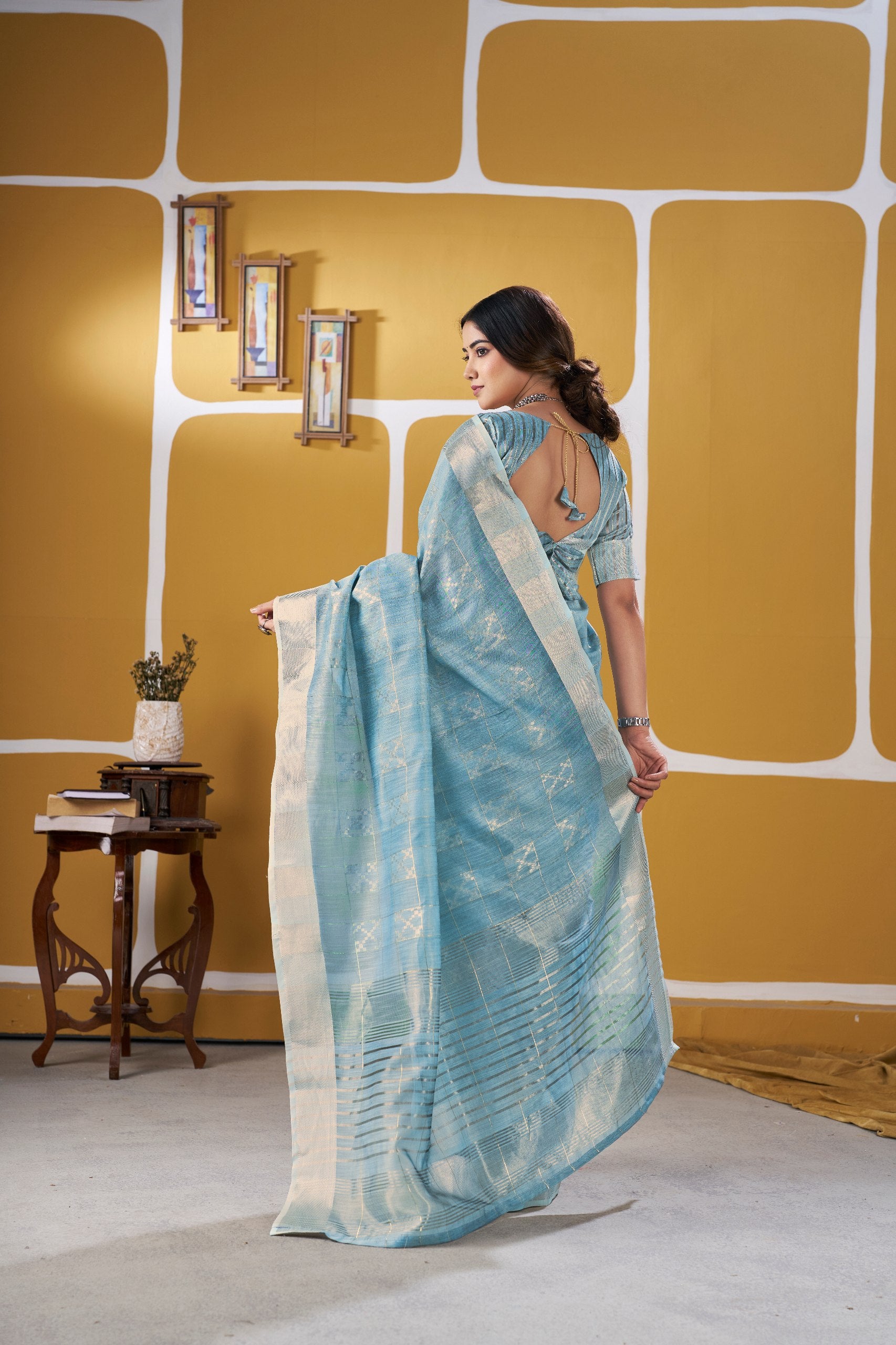 Premium Linen Cotton Silk Saree with Gold Zari Design