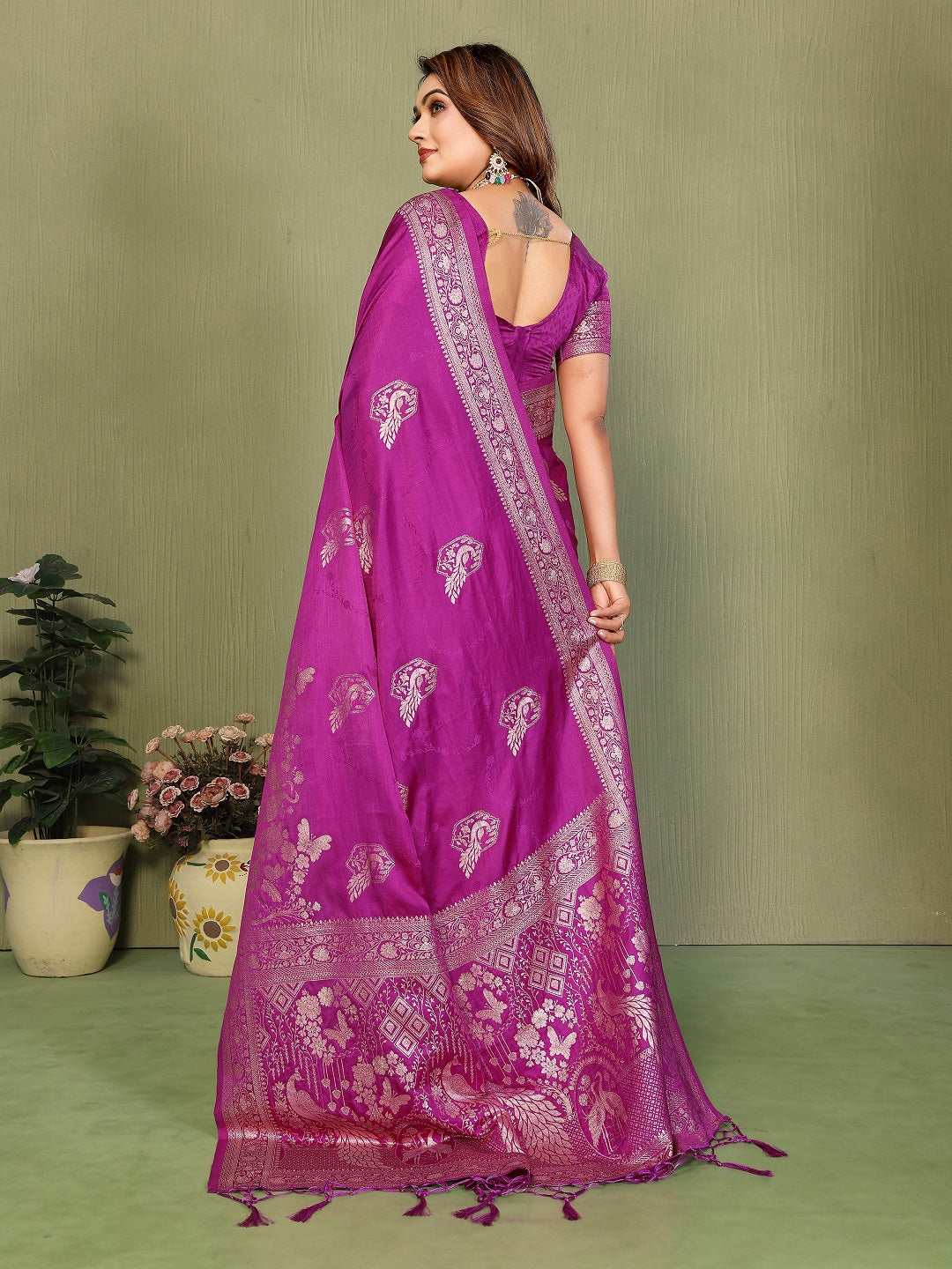 Zari Butta and Contrast Border Handloom Satin Silk Saree