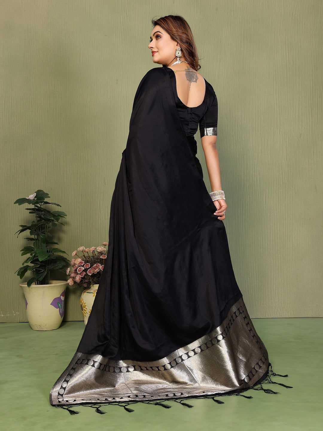 Lagadi Patta Soft Satin Silk Gala Pallu Saree