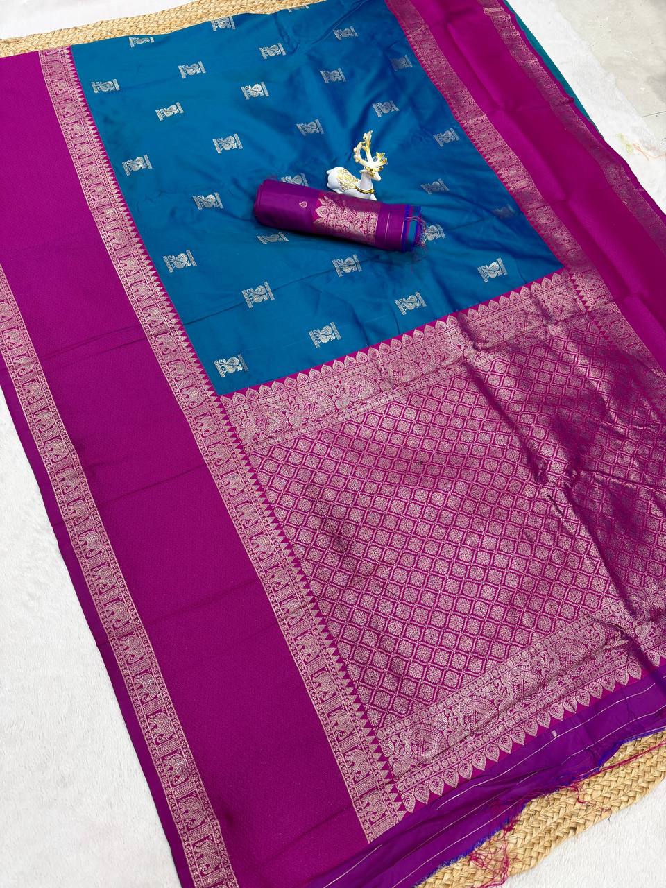 Soft Silk Kanjivaram Saree with Copper Zari Weaving