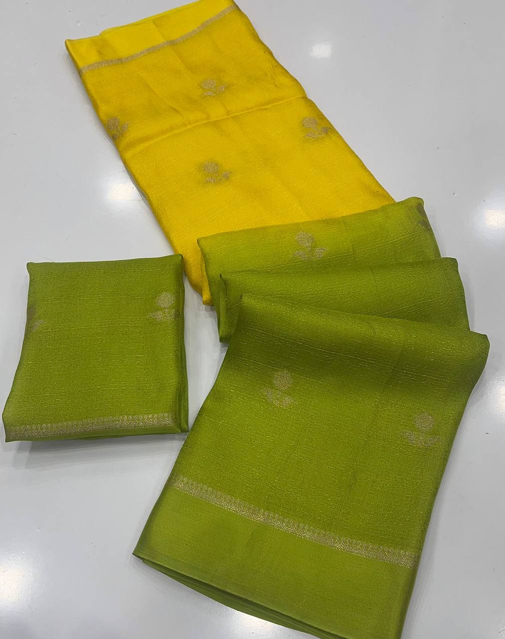 Viscose Khadi Silk Saree with Jacquard Leaf Design
