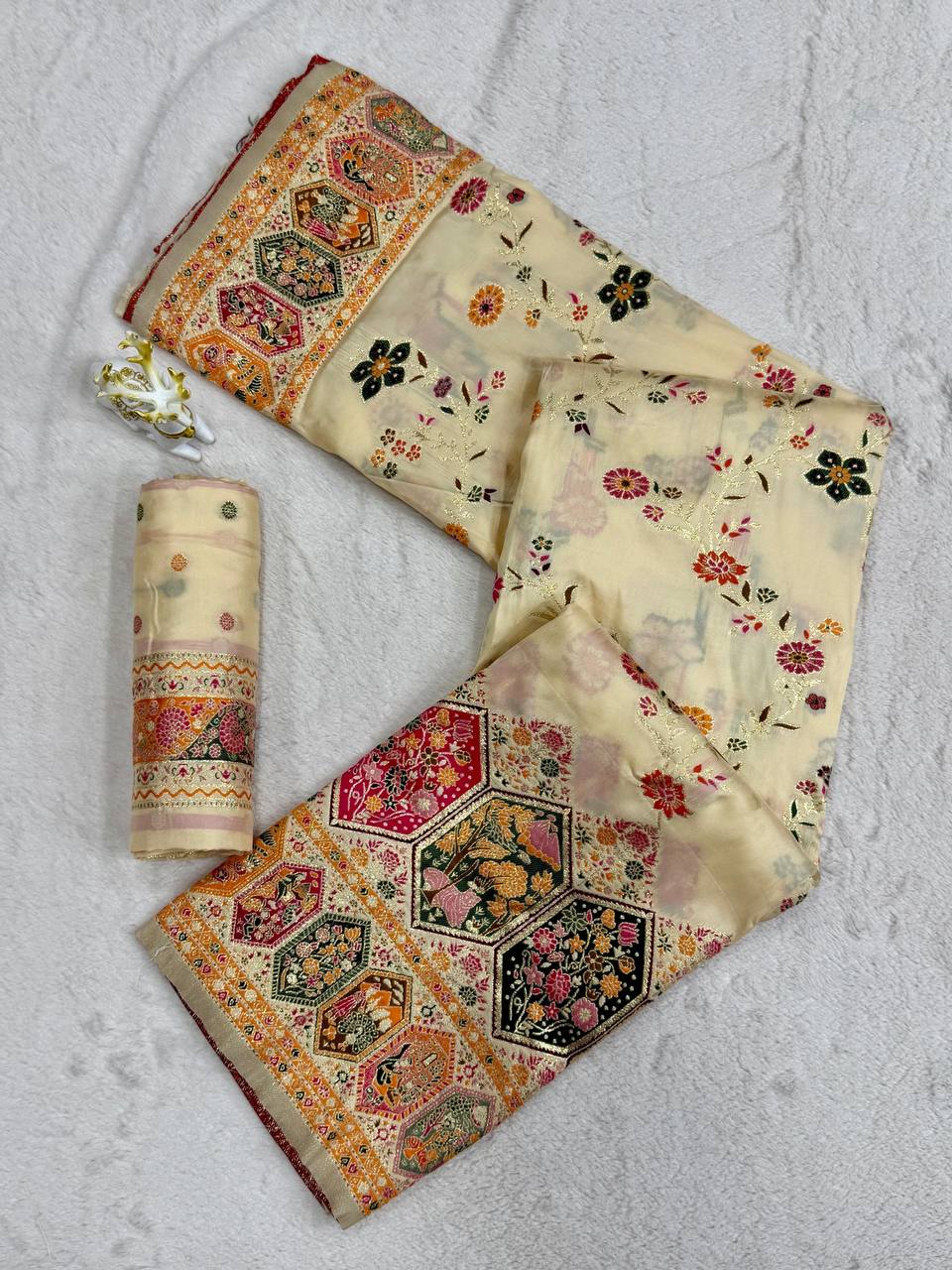 Traditional Rajwadi Zari Border Saree