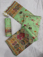 Traditional Rajwadi Zari Border Saree
