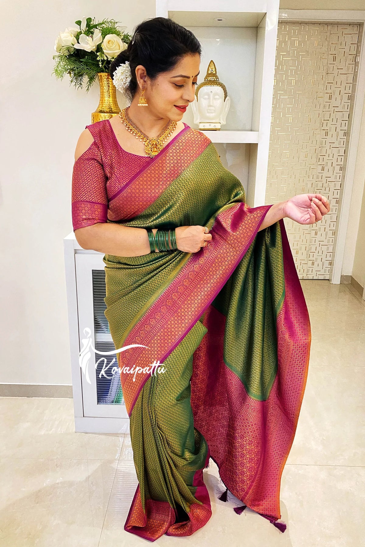 Fashionable Green Color Jacquard Silk Saree