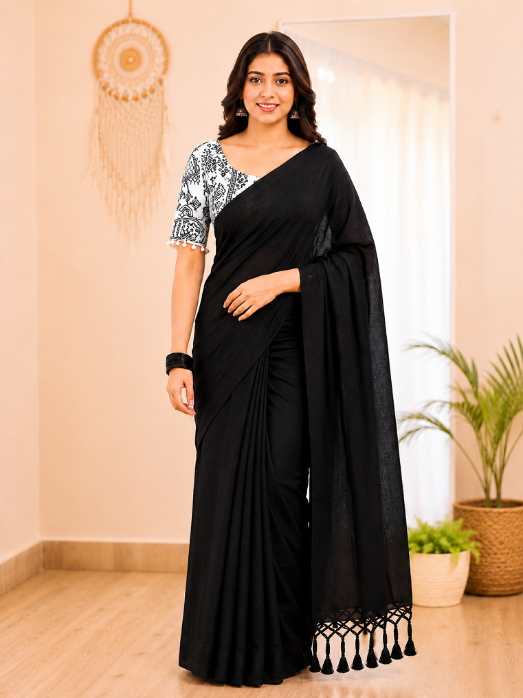 Evergreen Elegance Khadi Cotton Saree Main image