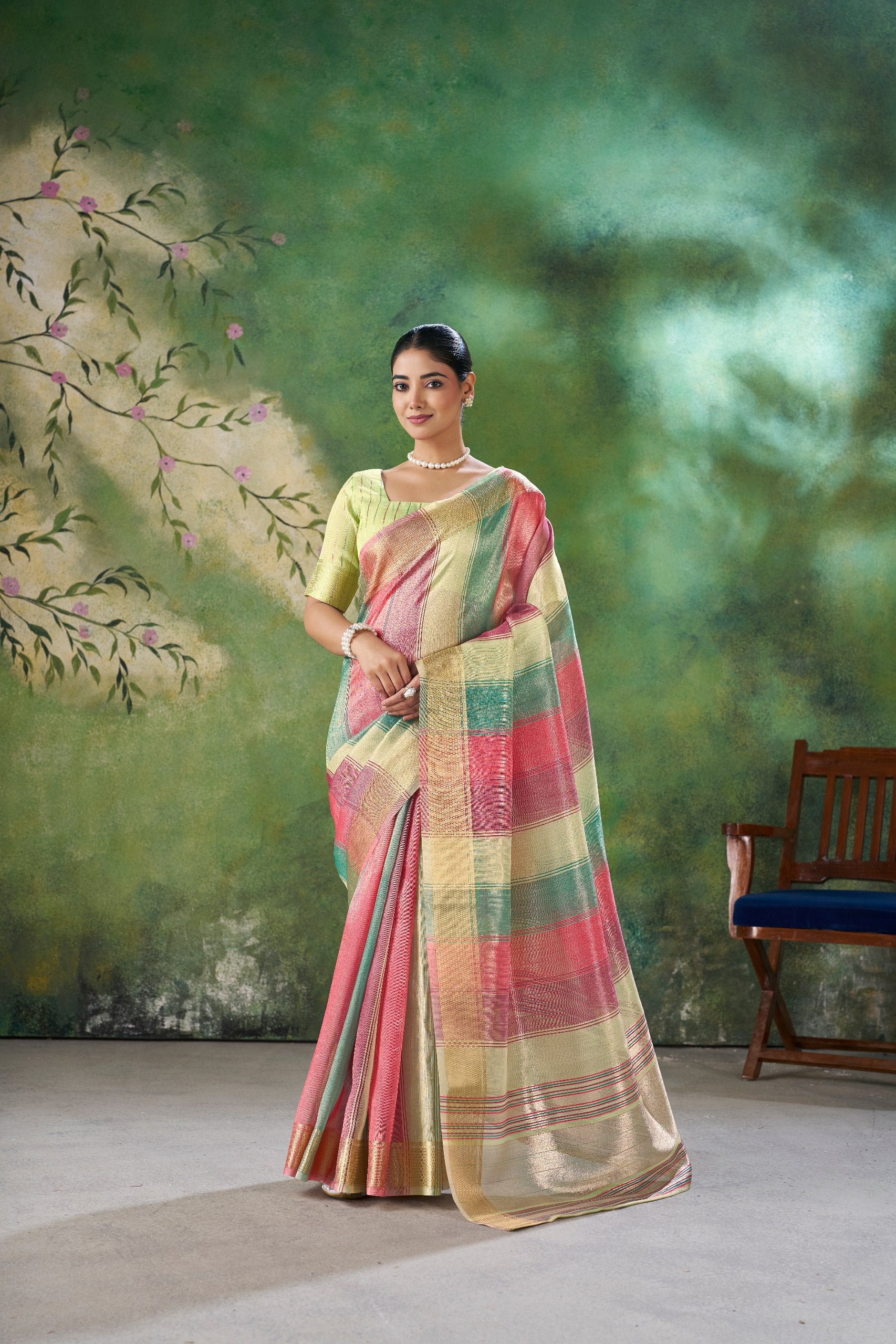 Designer Linen Cotton Silk Saree with Pure Gold Zari Secondary image