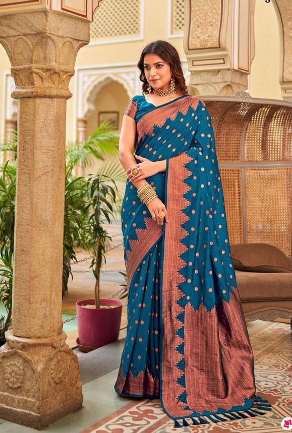 Stunning Jaquard Rama Color Silk Saree