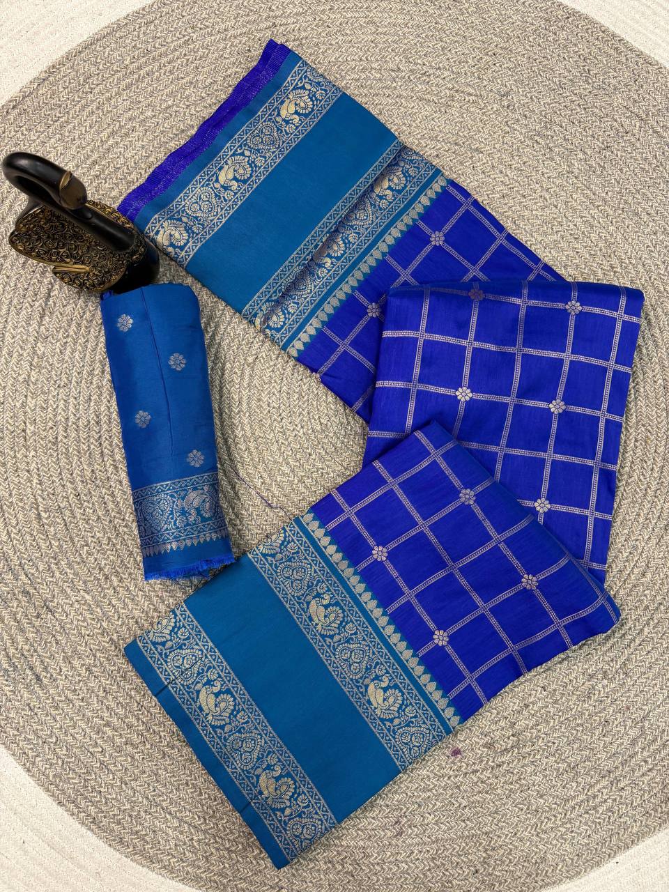 Kanjivaram Soft Silk Blue Saree with Gold Zari Chex Weaving