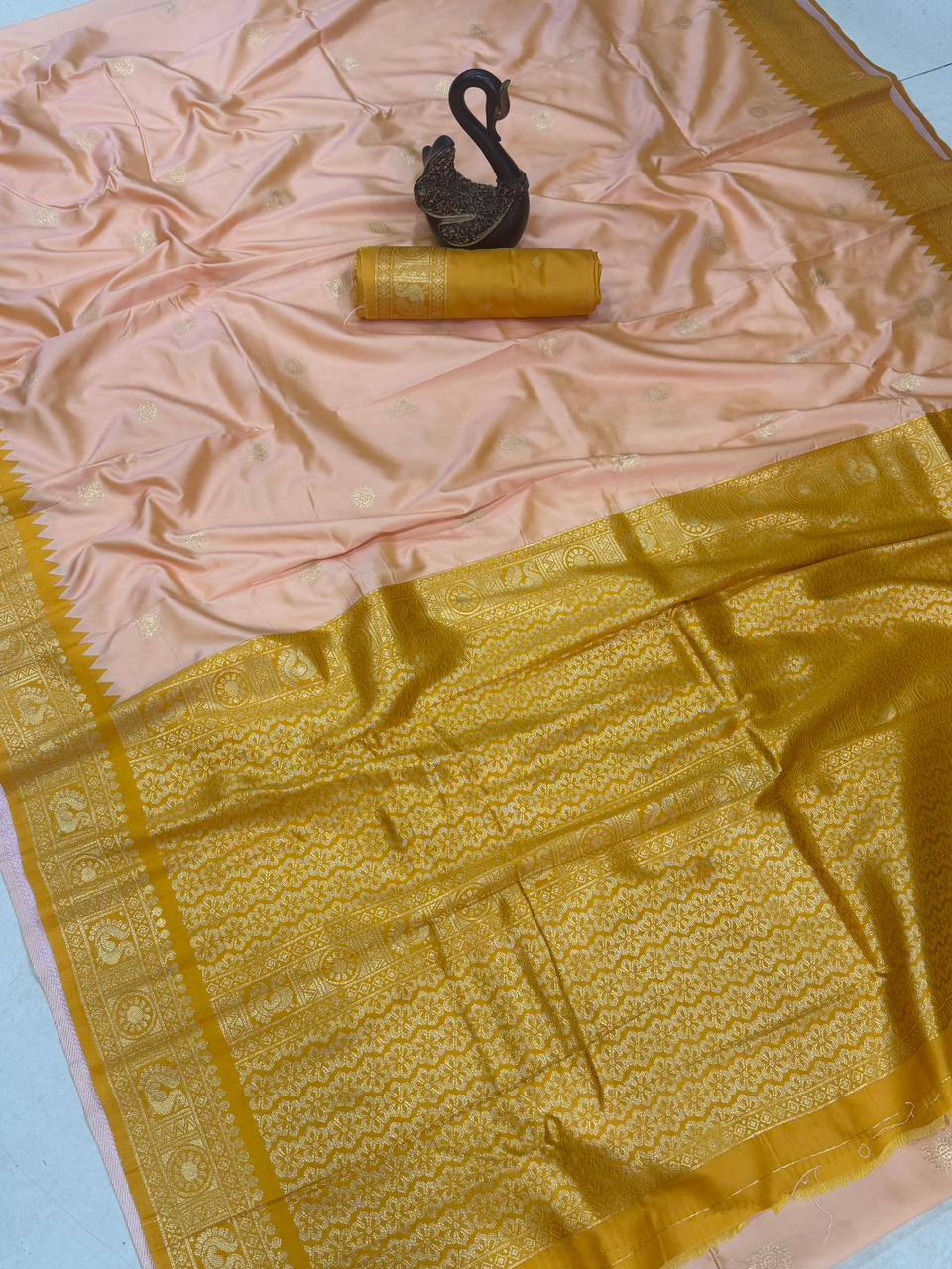 Soft Silk Kanjivaram Saree with Copper Zari Jaal Weaving
